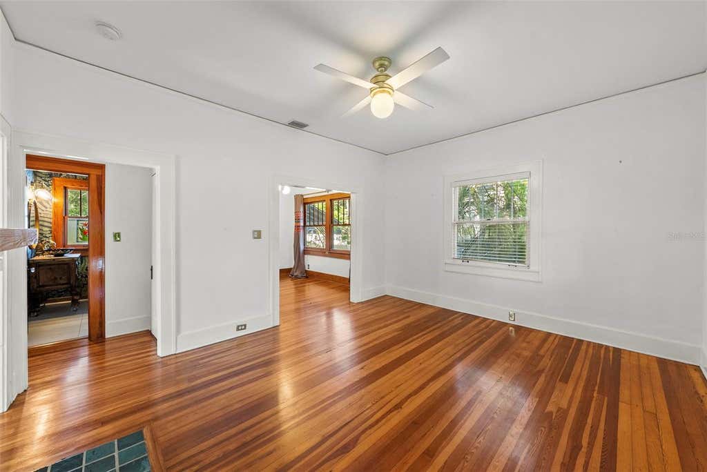 Photo of 1024 23rd Avenue N, St Petersburg, FL 33704 (MLS # TB8537620)