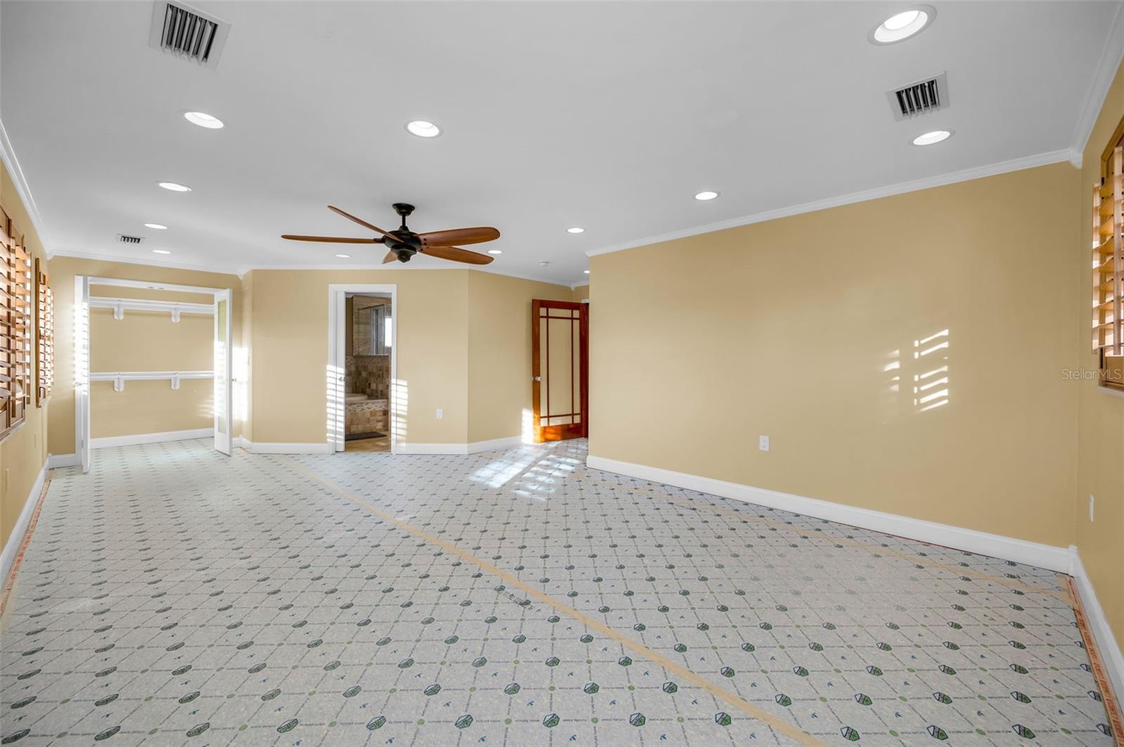 WHISPERING PINES FOREST 1ST ADD - Residential