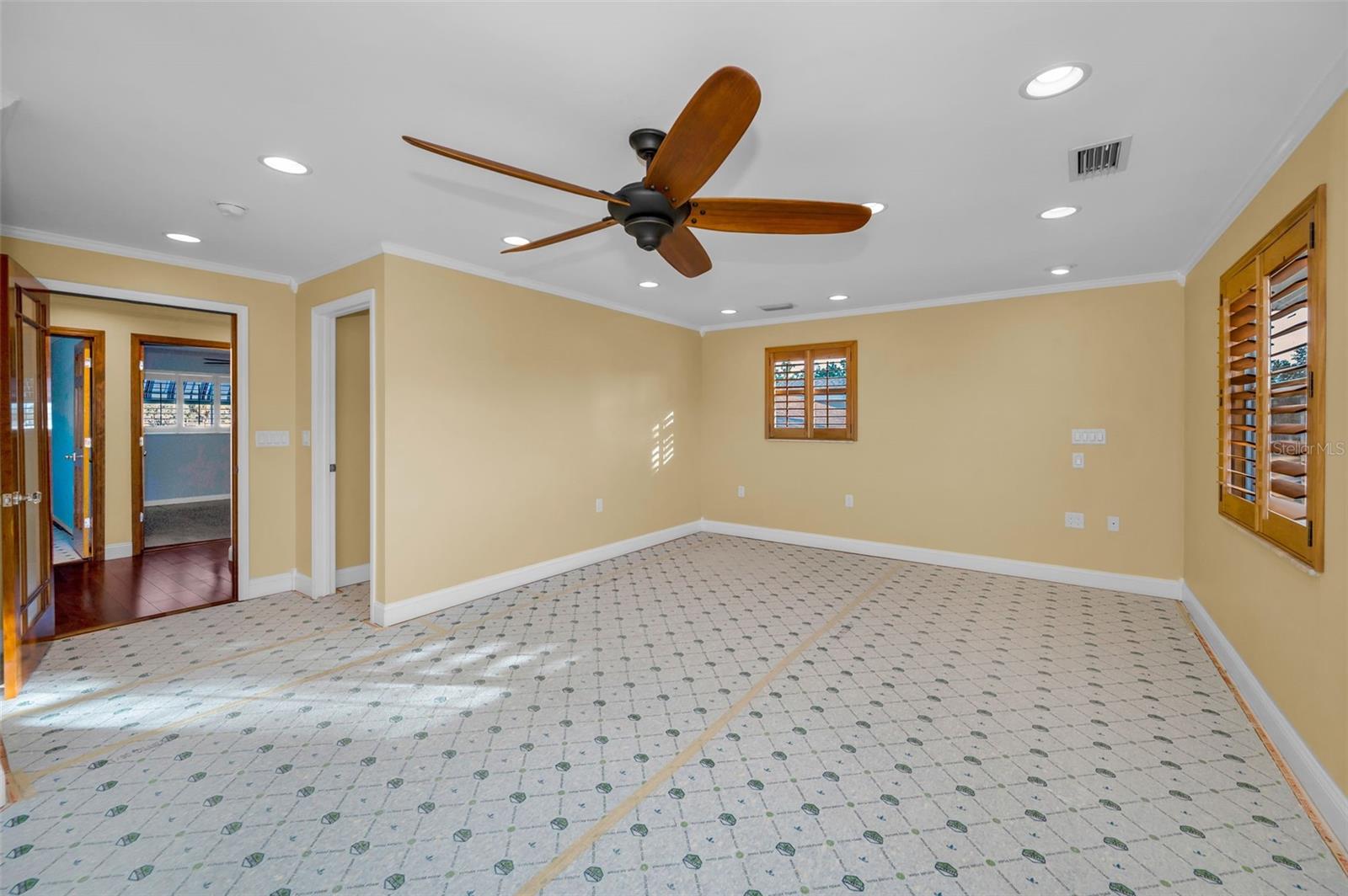 WHISPERING PINES FOREST 1ST ADD - Residential