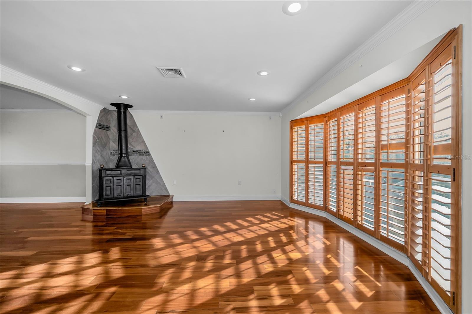 WHISPERING PINES FOREST 1ST ADD - Residential