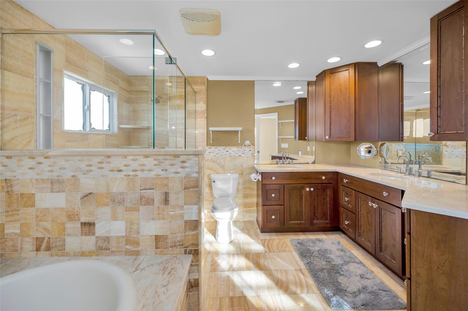 WHISPERING PINES FOREST 1ST ADD - Residential