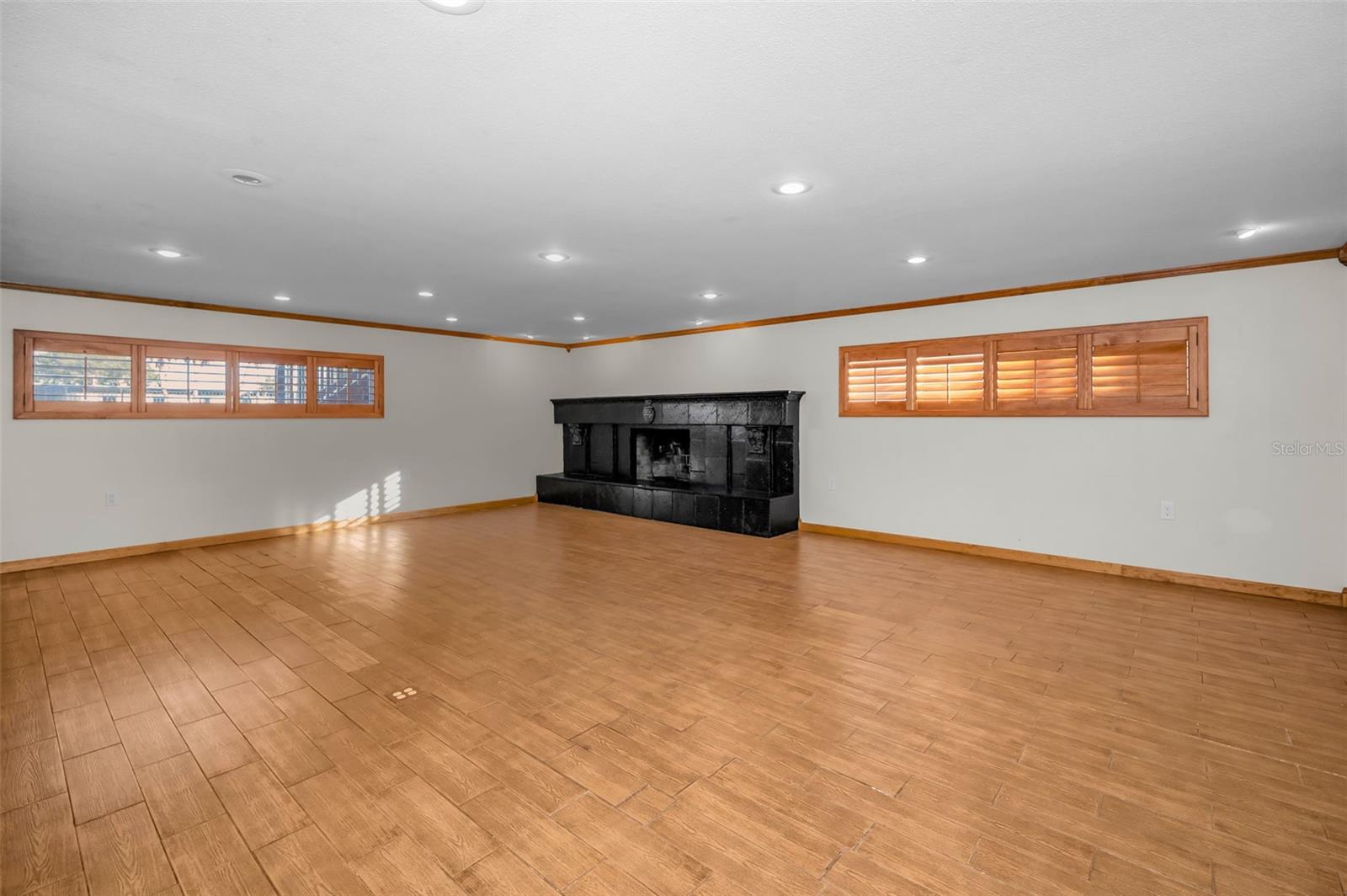 WHISPERING PINES FOREST 1ST ADD - Residential