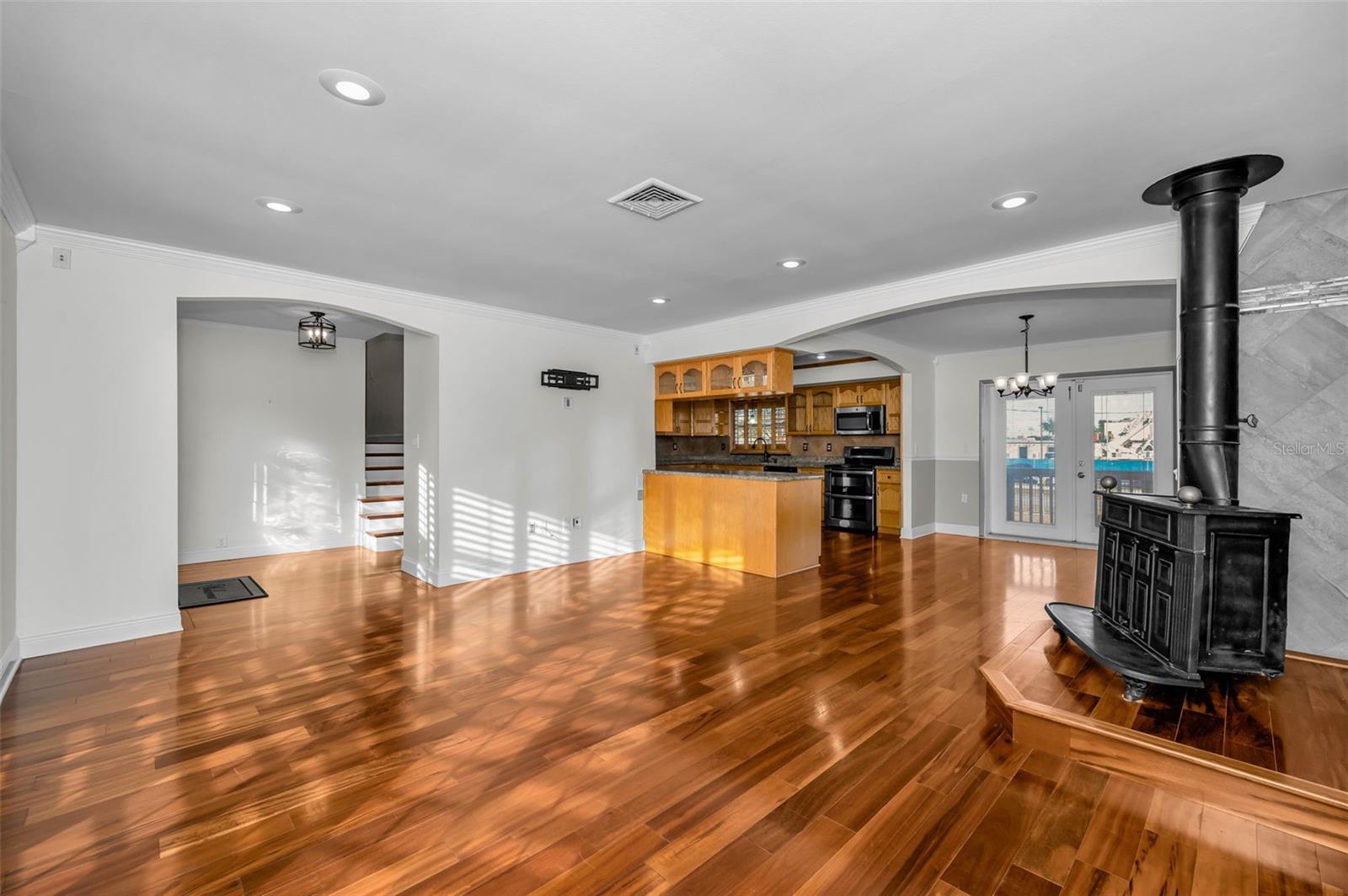 WHISPERING PINES FOREST 1ST ADD - Residential