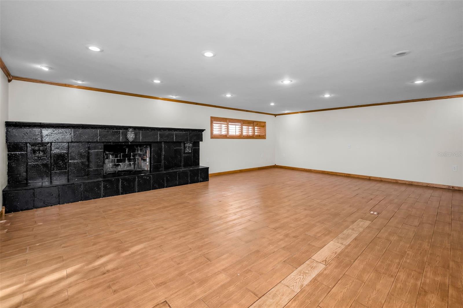 WHISPERING PINES FOREST 1ST ADD - Residential