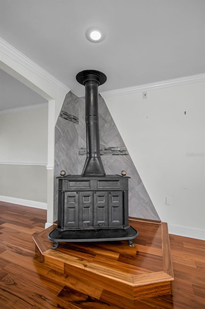 WHISPERING PINES FOREST 1ST ADD - Residential