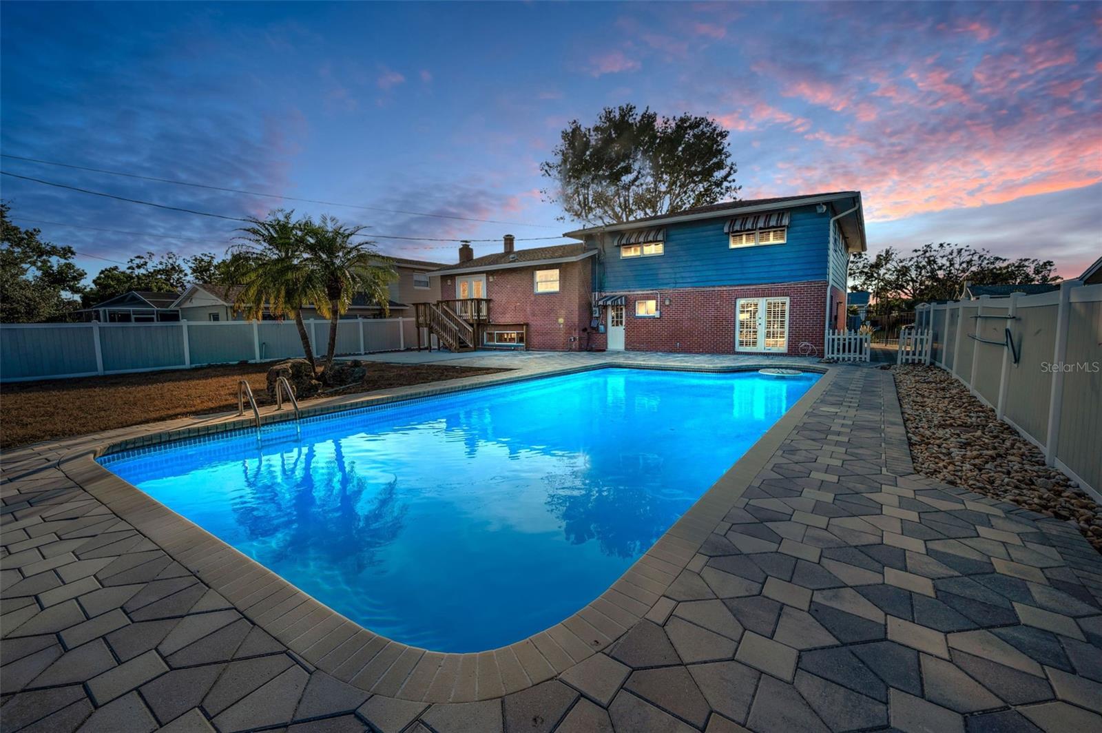 WHISPERING PINES FOREST 1ST ADD - Residential