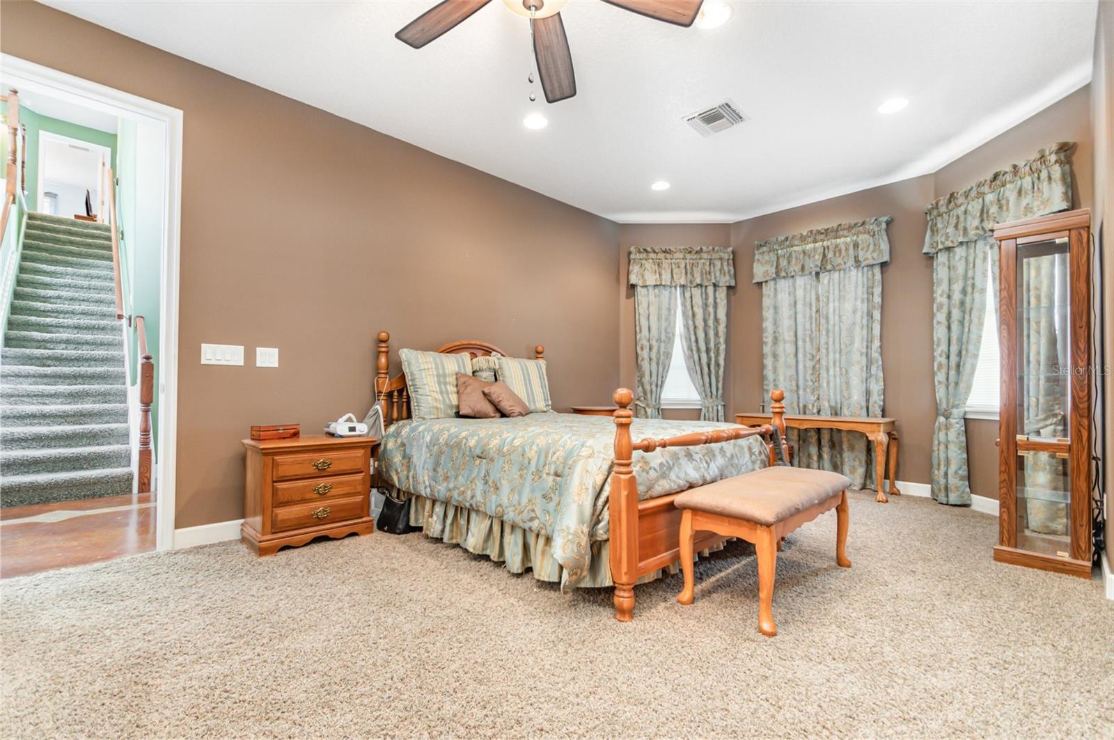 MICHIGAN ACRES - Residential