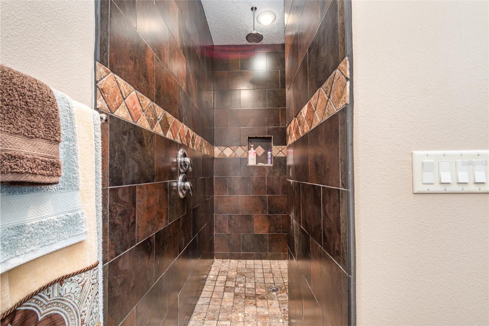 MICHIGAN ACRES - Residential