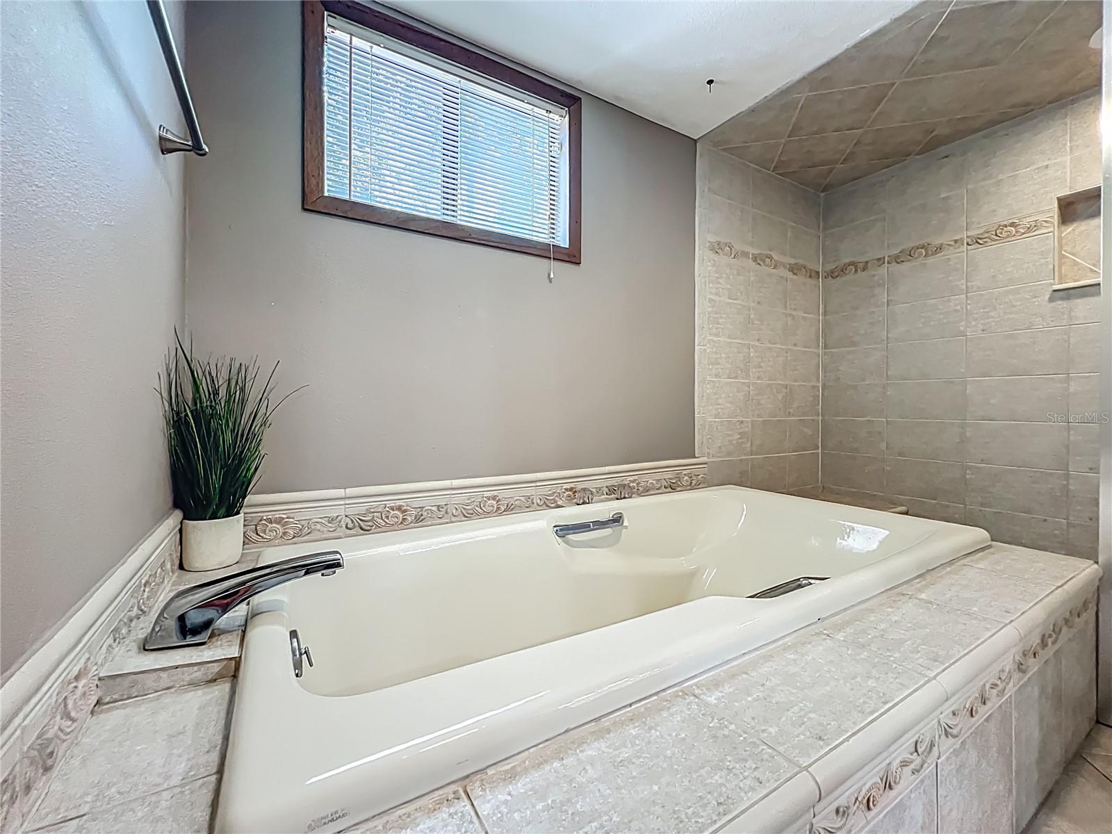 LEMONWOOD - Residential Lease