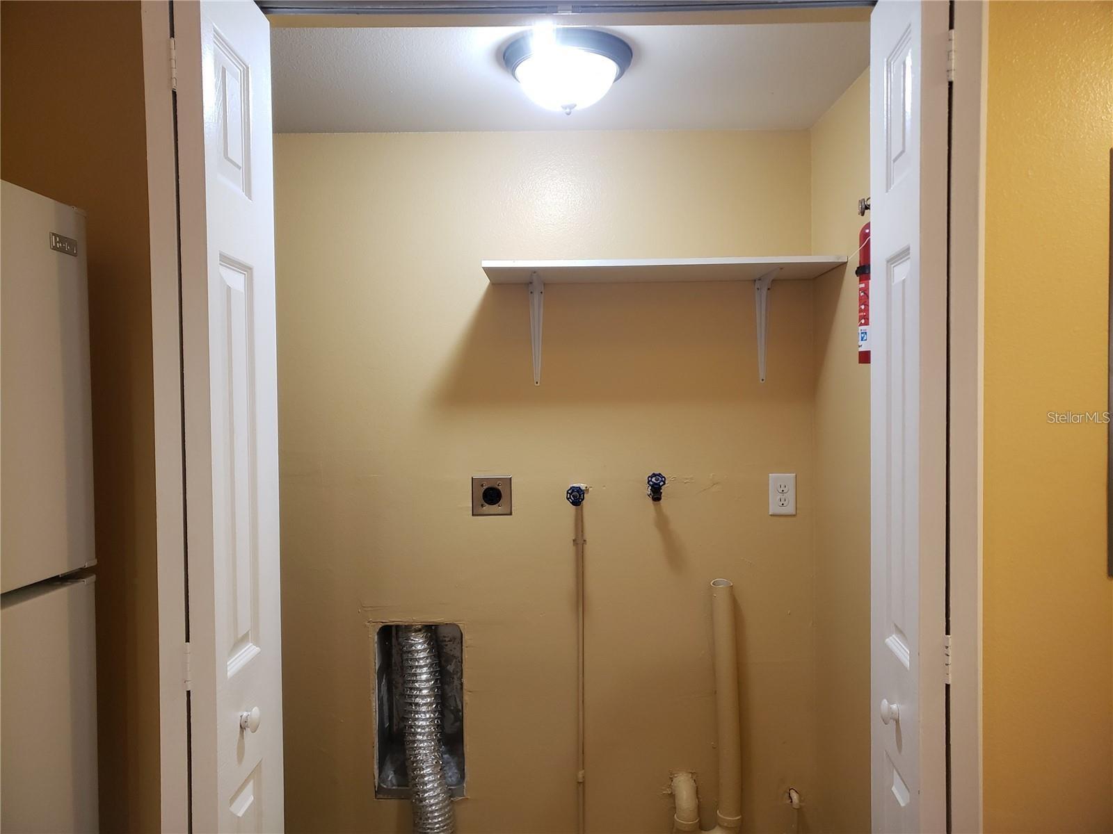 GOLFVIEW MANOR - Residential Lease