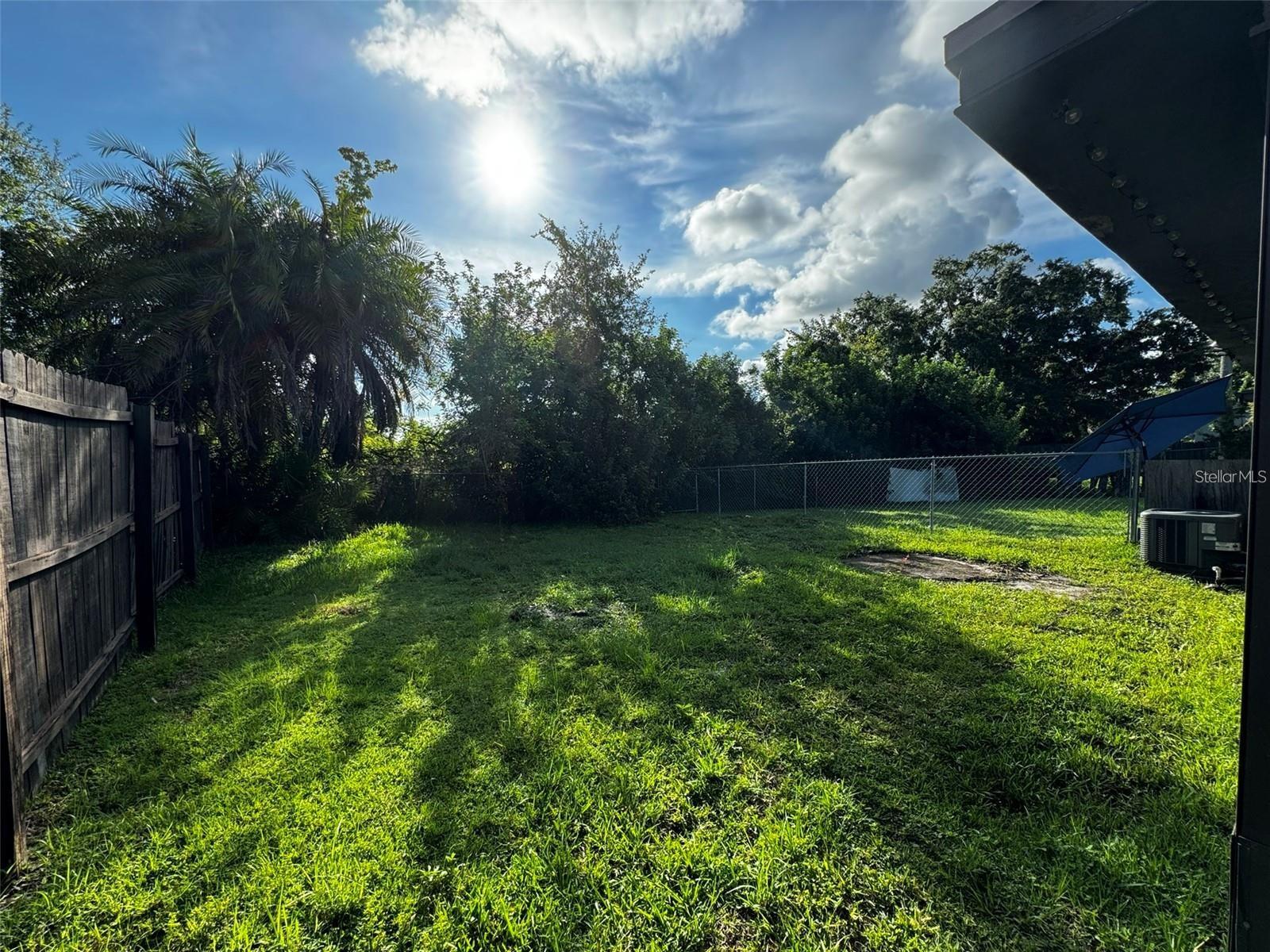 GOLFVIEW MANOR - Residential Lease