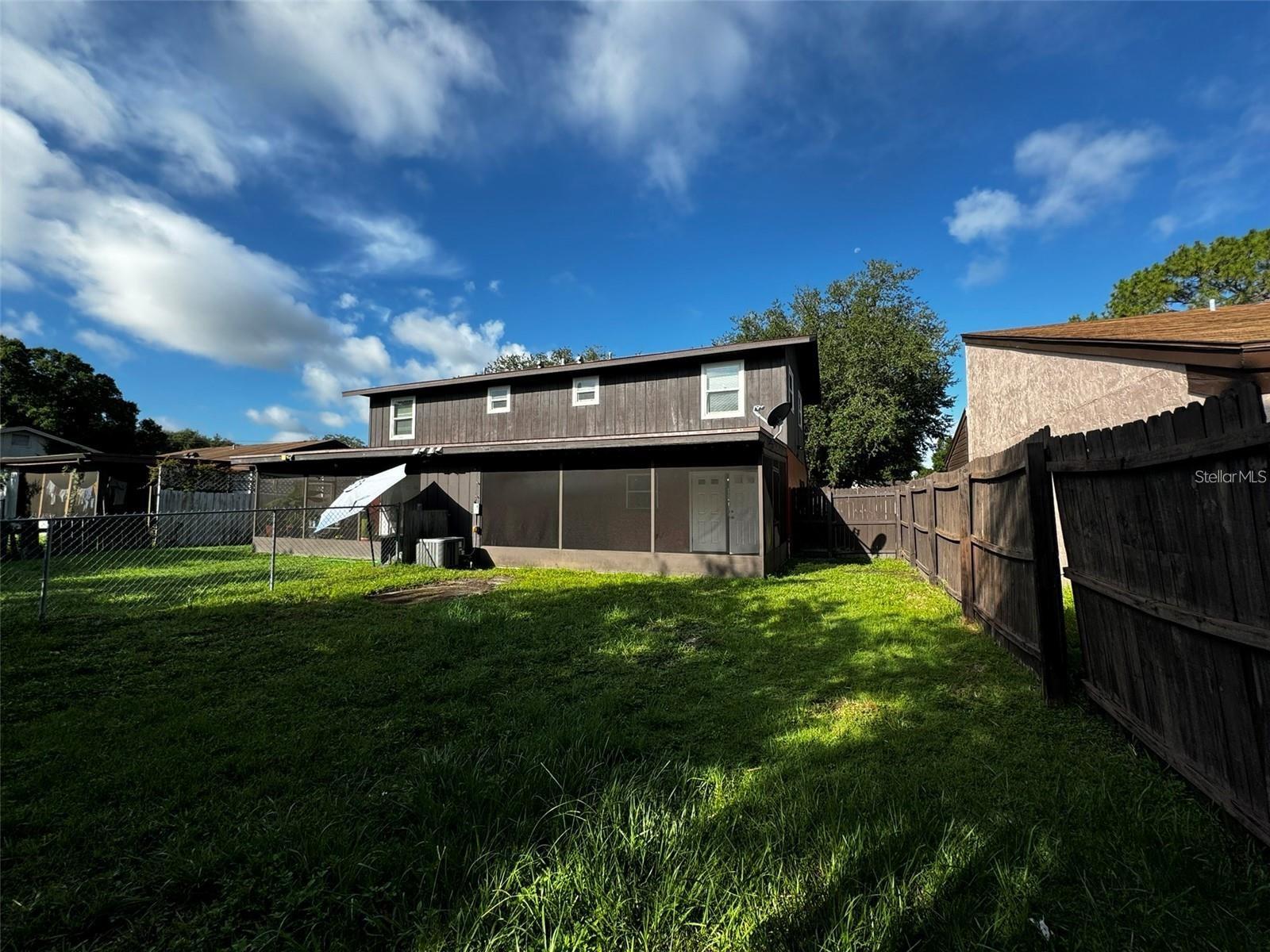 GOLFVIEW MANOR - Residential Lease