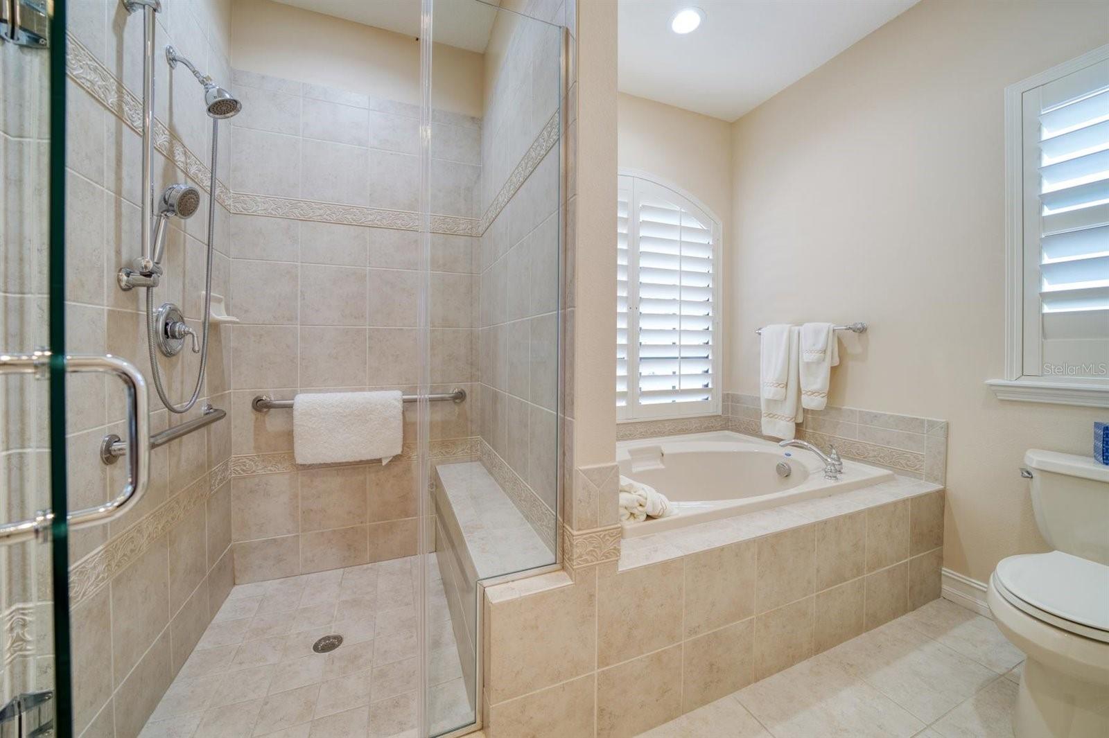 VENETIAN ISLES - Residential