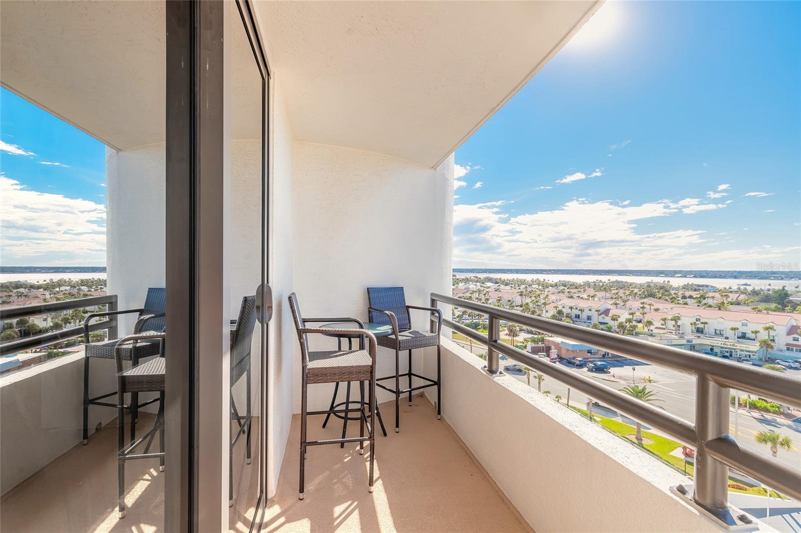 SHERWIN CONDO - Residential