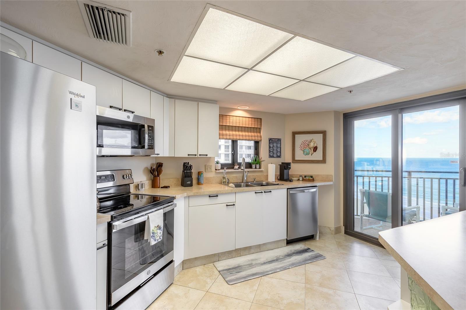 SHERWIN CONDO - Residential