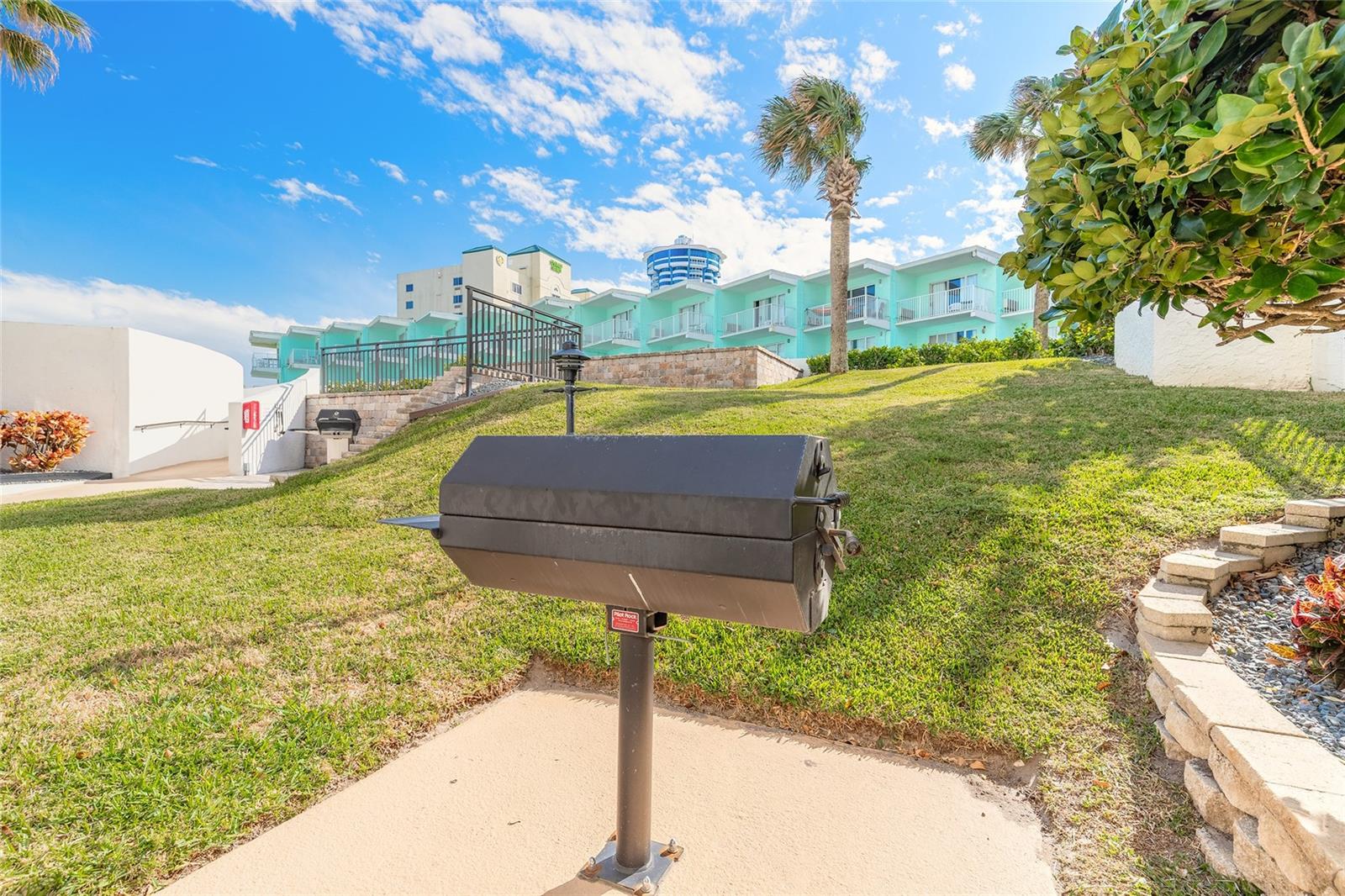 SHERWIN CONDO - Residential