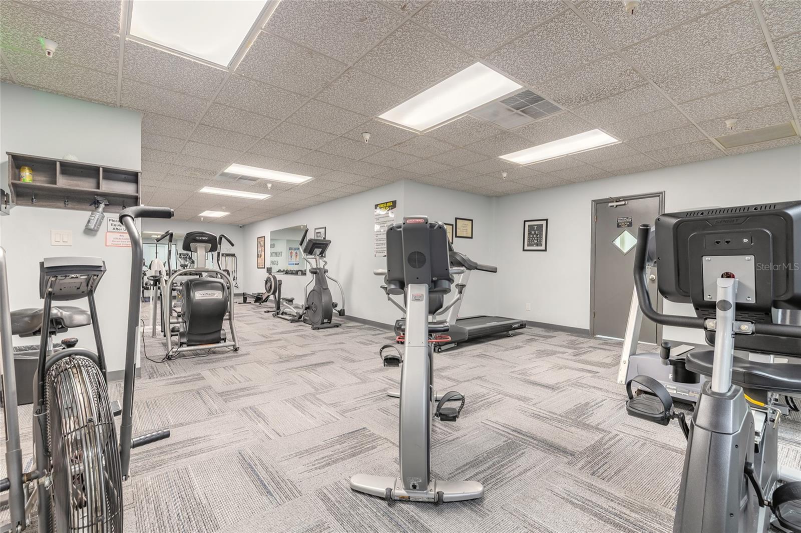 SHERWIN CONDO - Residential