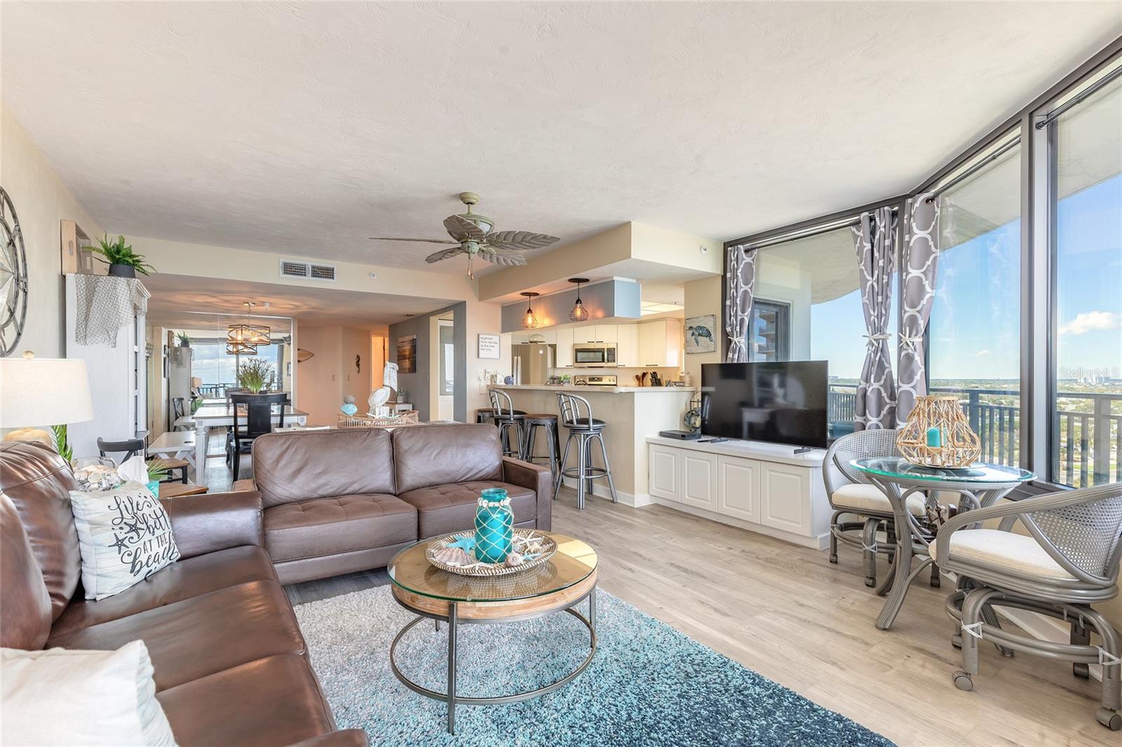 SHERWIN CONDO - Residential