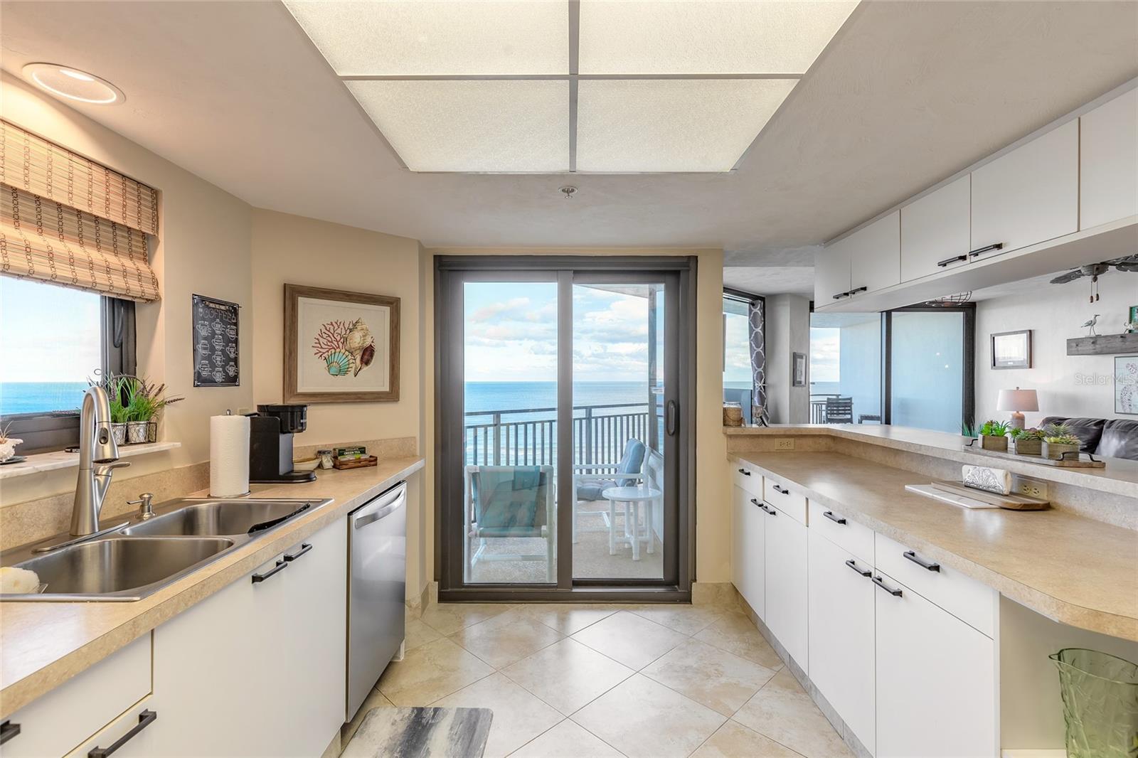 SHERWIN CONDO - Residential