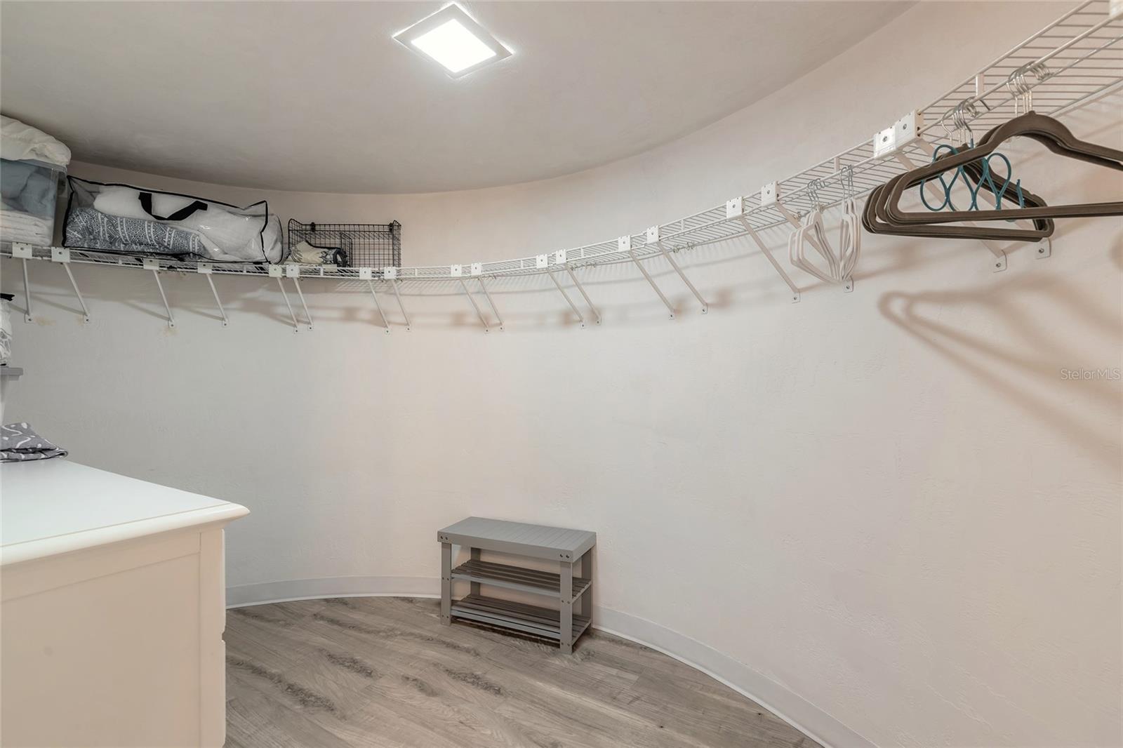 SHERWIN CONDO - Residential