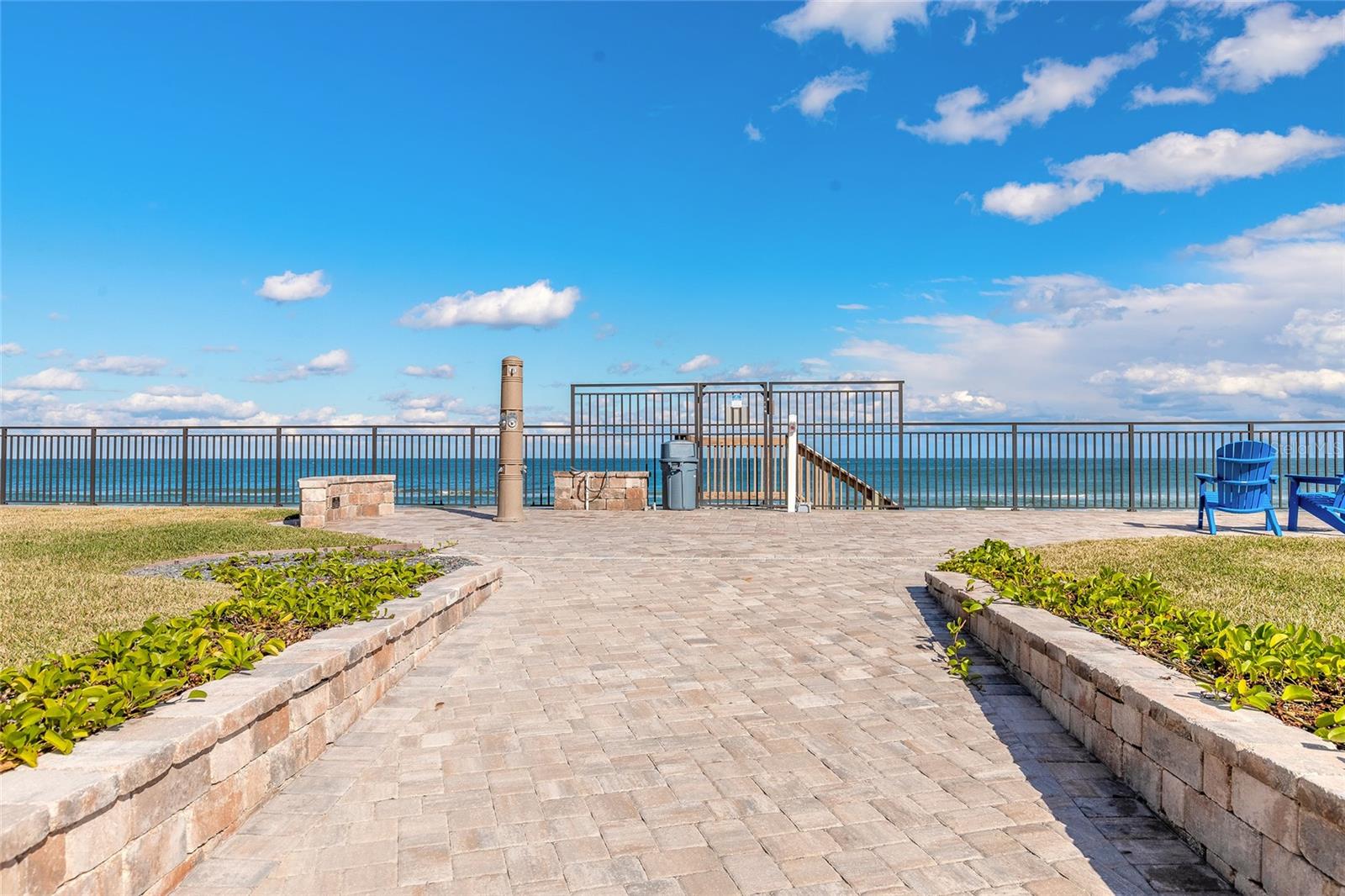 SHERWIN CONDO - Residential