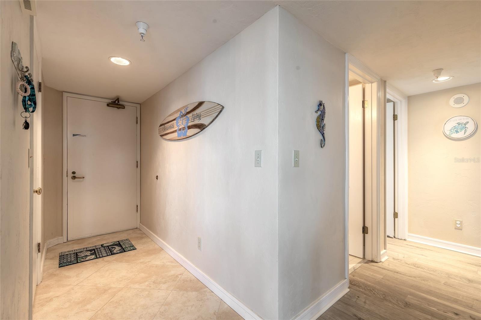 SHERWIN CONDO - Residential