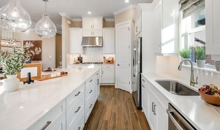 936 ARBOR GREEN TRAIL