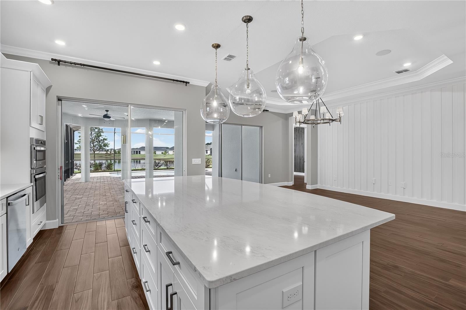 936 ARBOR GREEN TRAIL