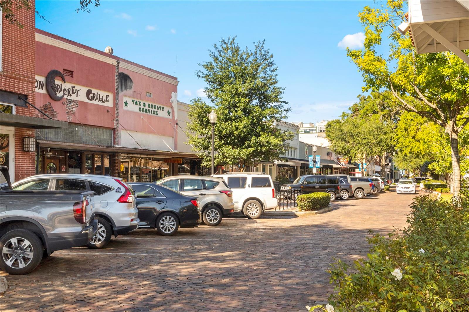 SHOWALTER PARK - Residential