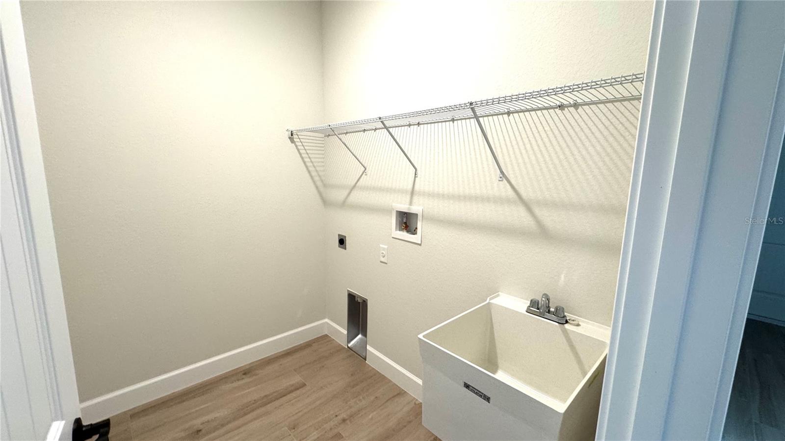 PORT CHARLOTTE SUB 51 - Residential Lease