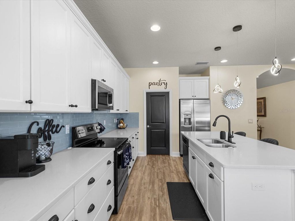 Photo of 7117 Park Tree Drive, Tampa, FL 33625 (MLS # TB8532095)