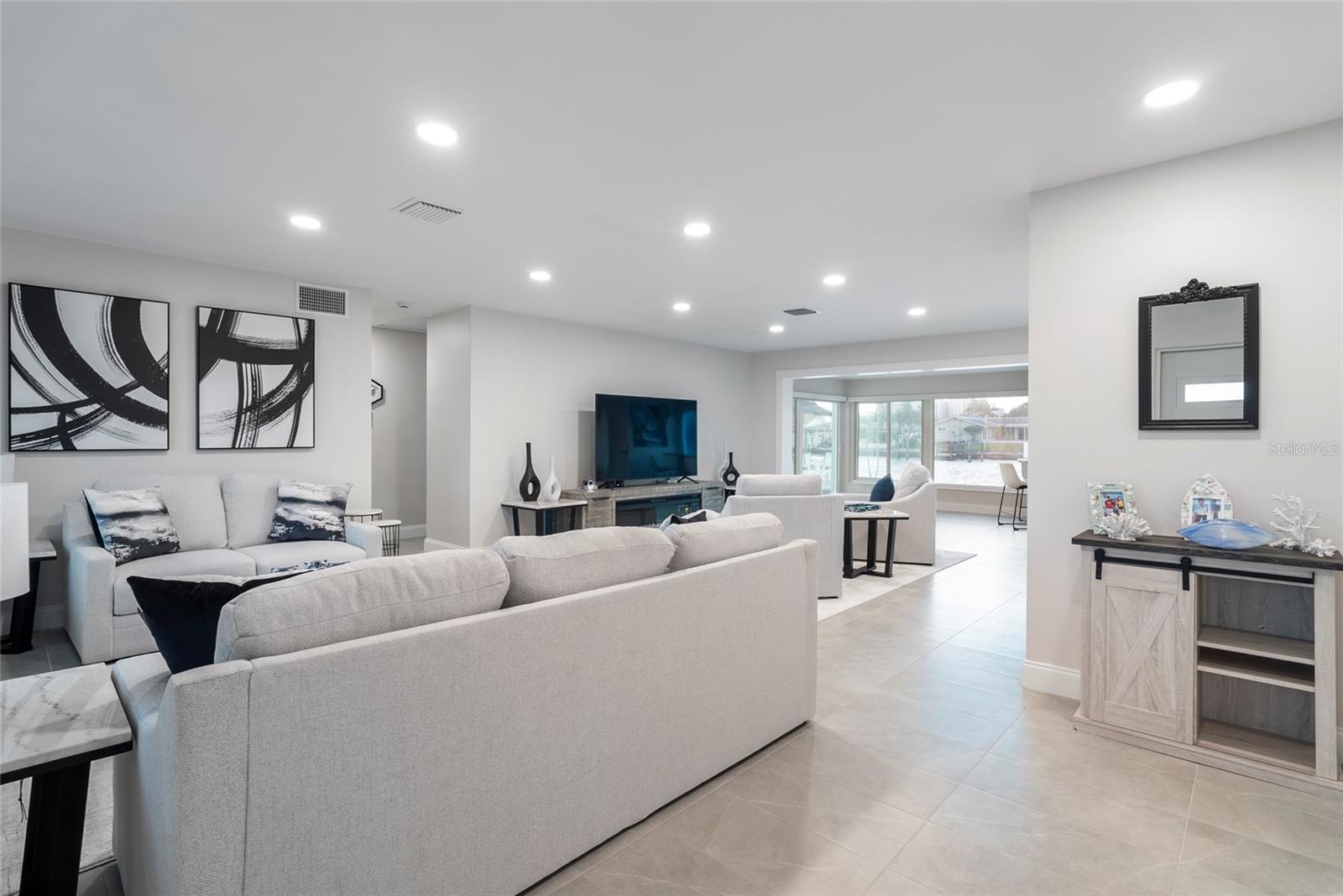 227 HOWARD DRIVE
