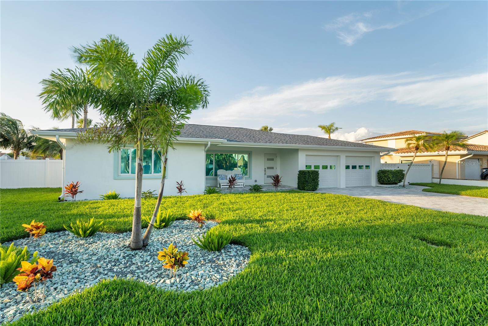 227 HOWARD DRIVE
