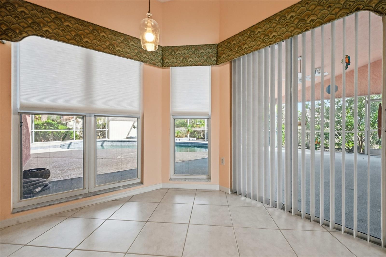 THE MEADOWS - Residential