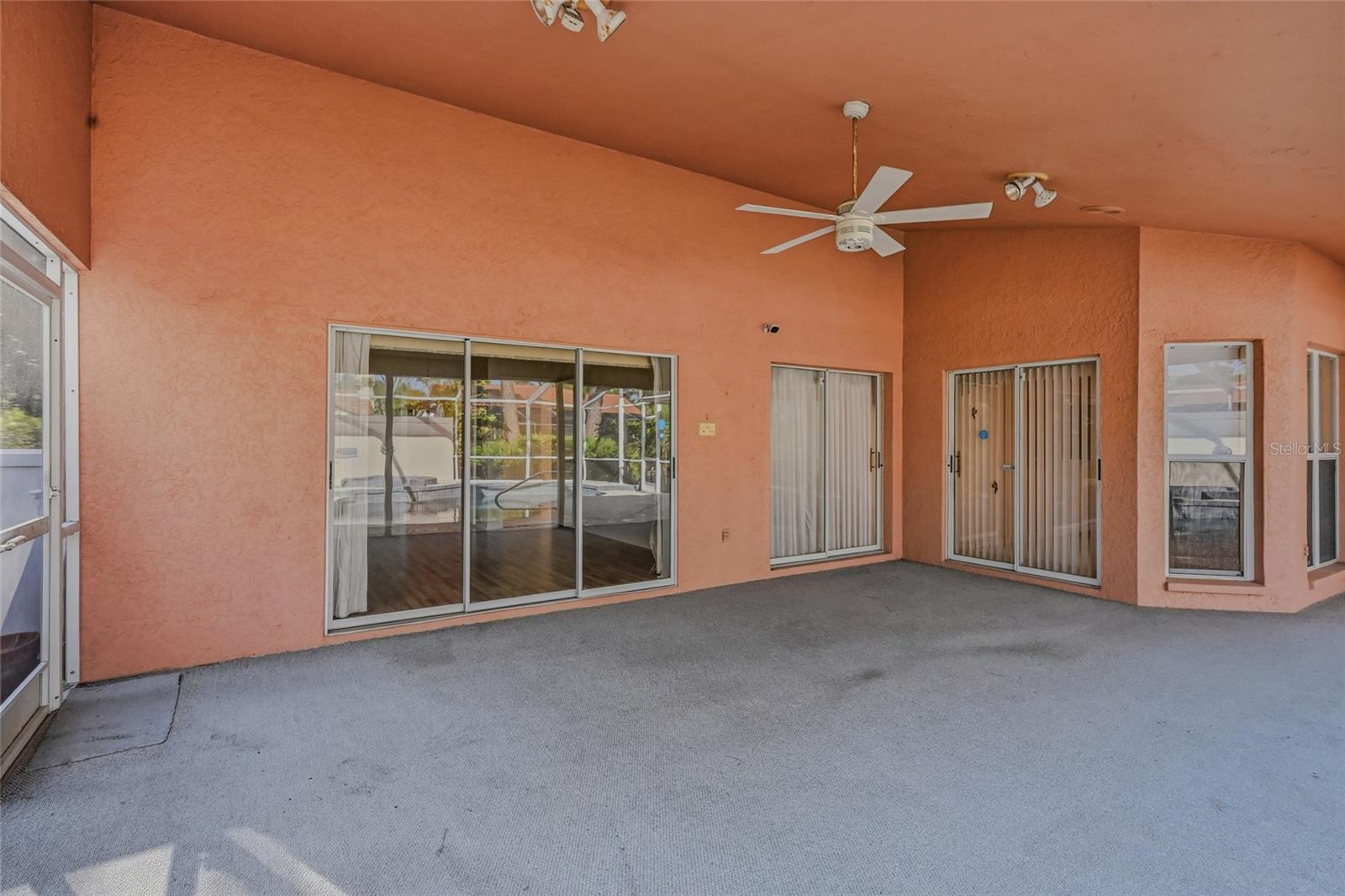 THE MEADOWS - Residential