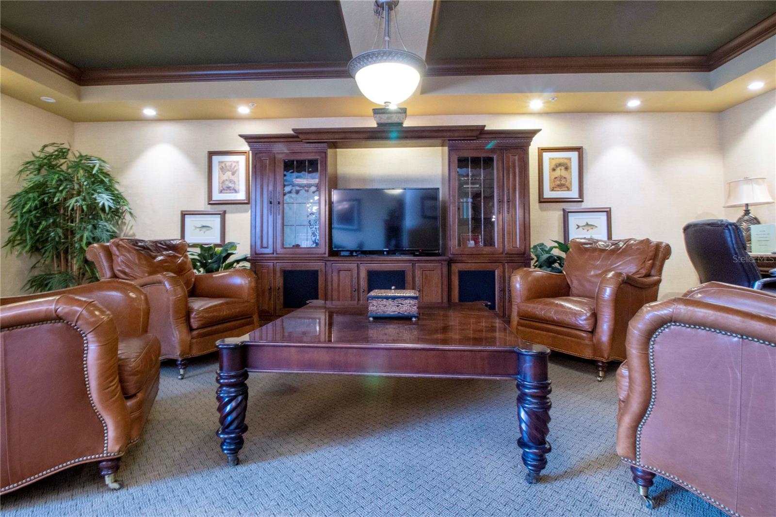 BROADWAY PROMENADE - Residential