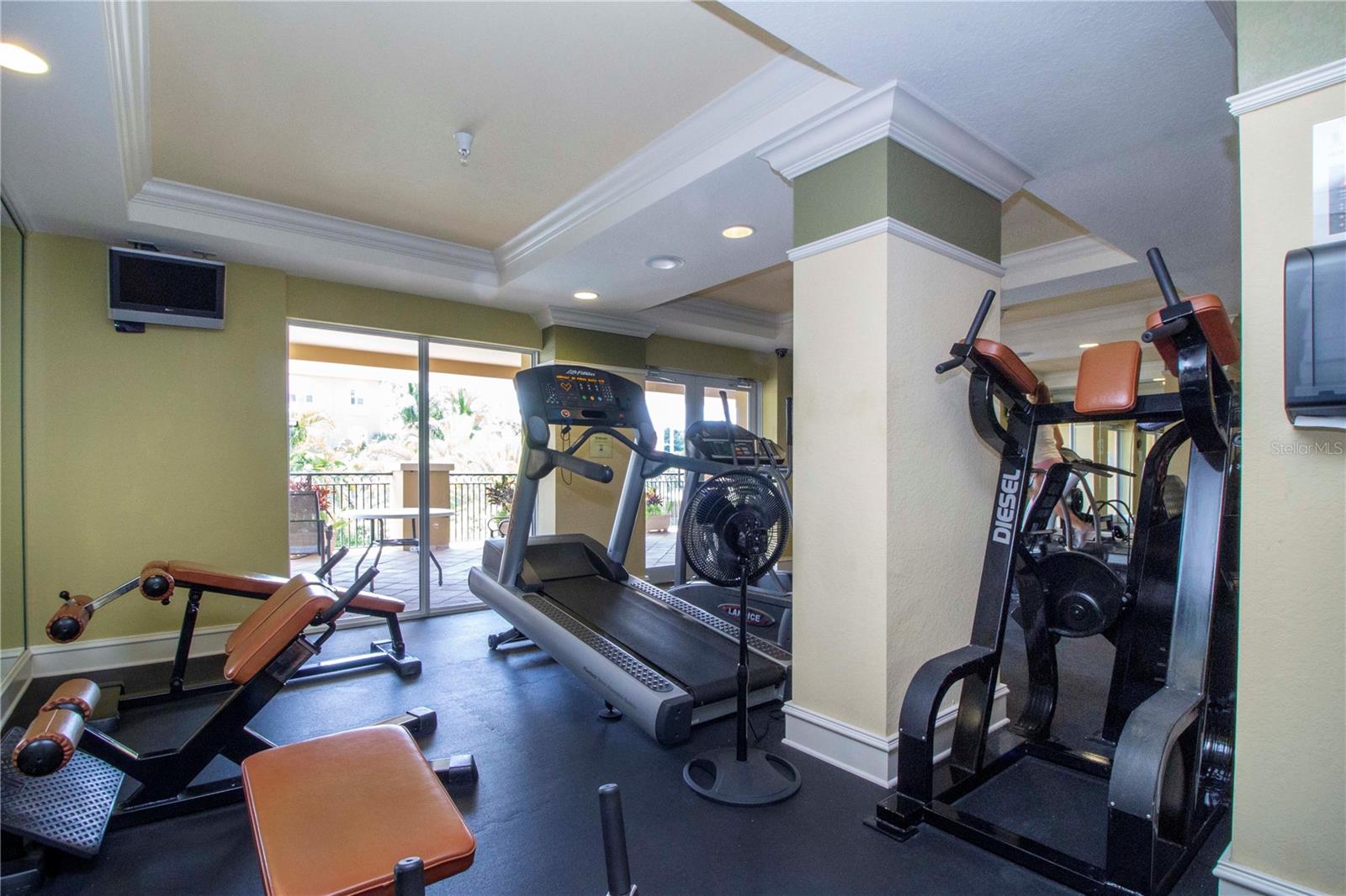 BROADWAY PROMENADE - Residential