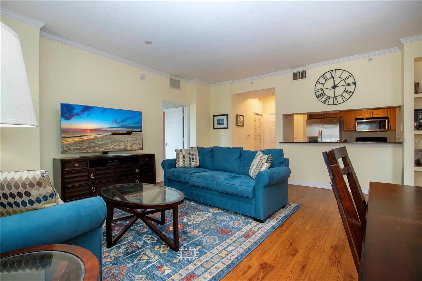 BROADWAY PROMENADE - Residential