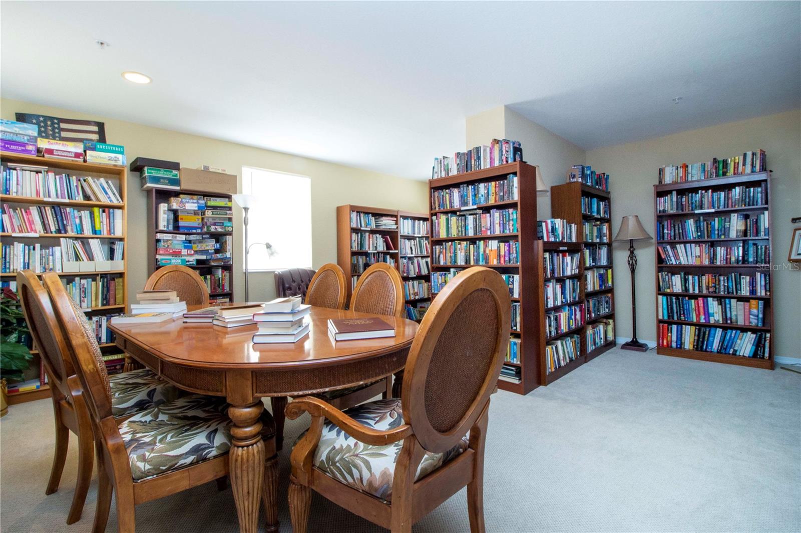 BROADWAY PROMENADE - Residential