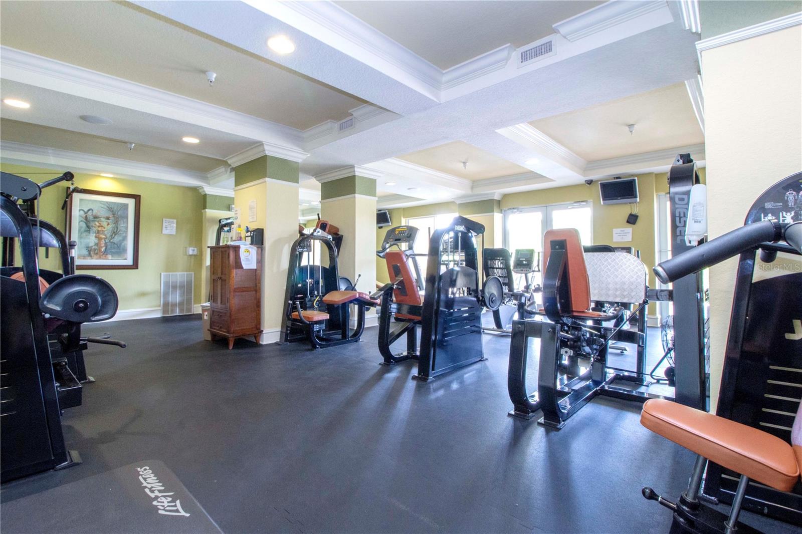 BROADWAY PROMENADE - Residential