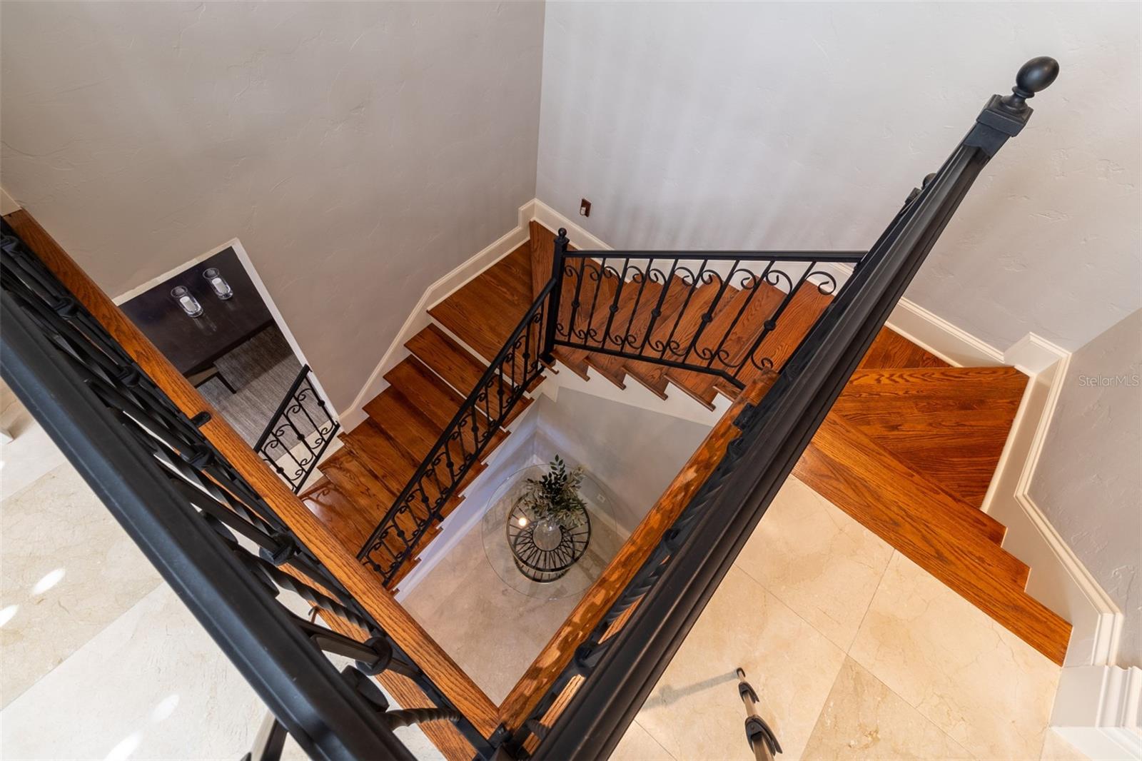 ST TROPEZ AT HARBOR ISLAND PHA - Residential