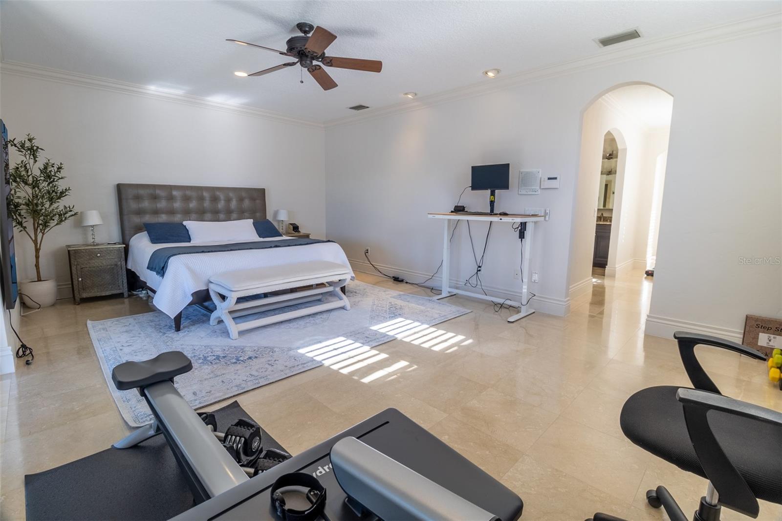 ST TROPEZ AT HARBOR ISLAND PHA - Residential