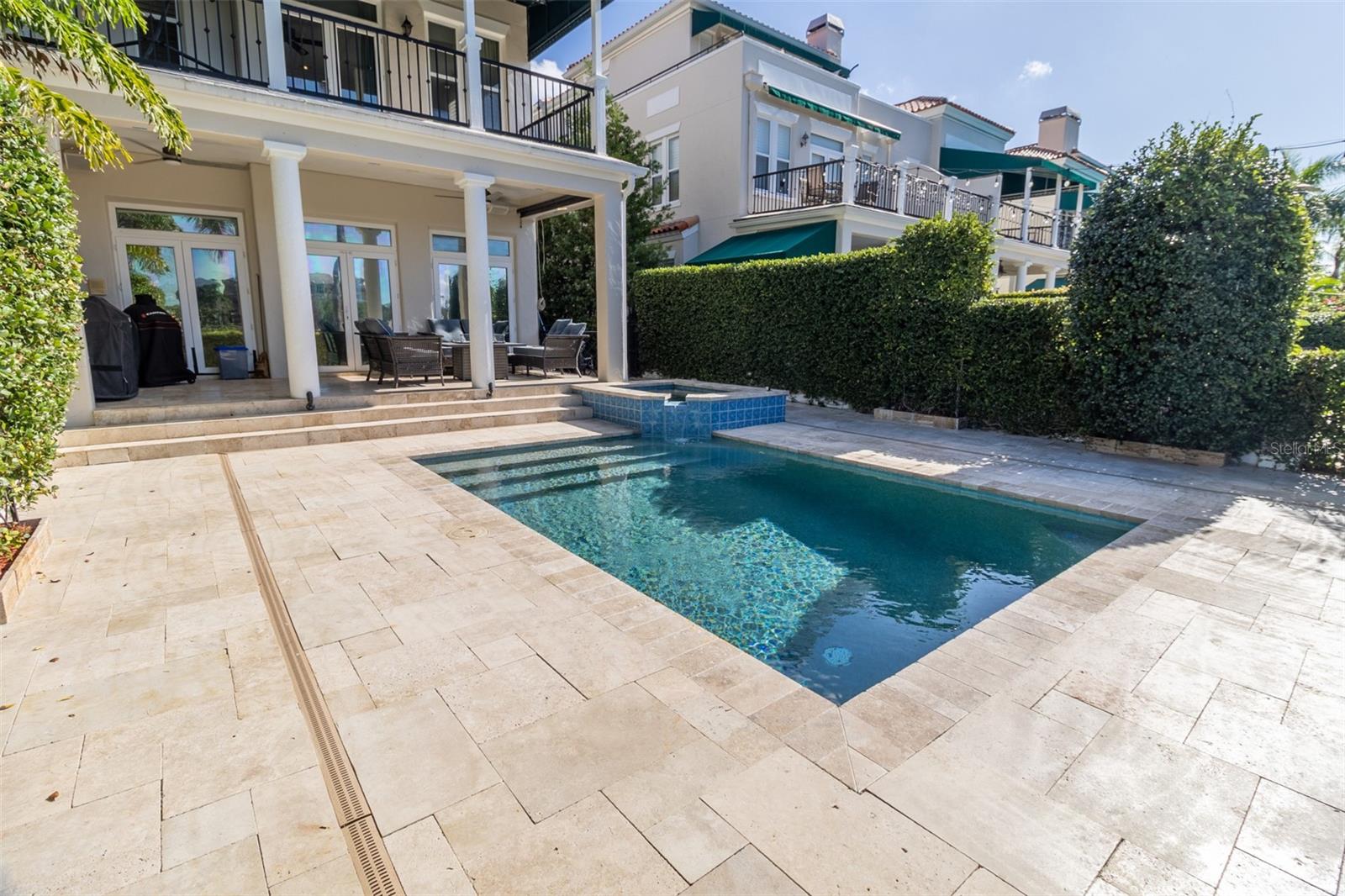 ST TROPEZ AT HARBOR ISLAND PHA - Residential