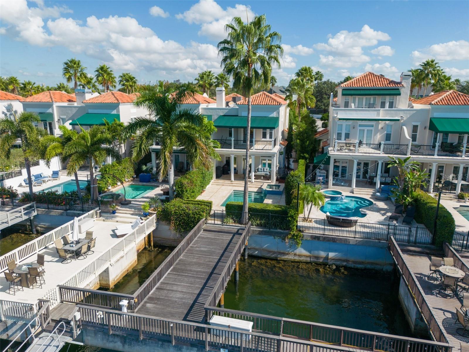 ST TROPEZ AT HARBOR ISLAND PHA - Residential