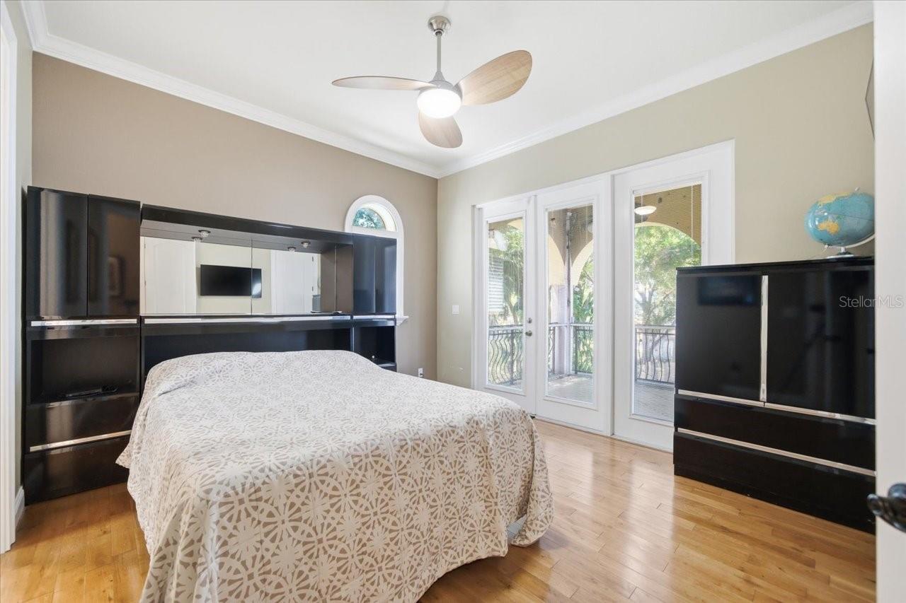 UNPLATTED - Residential