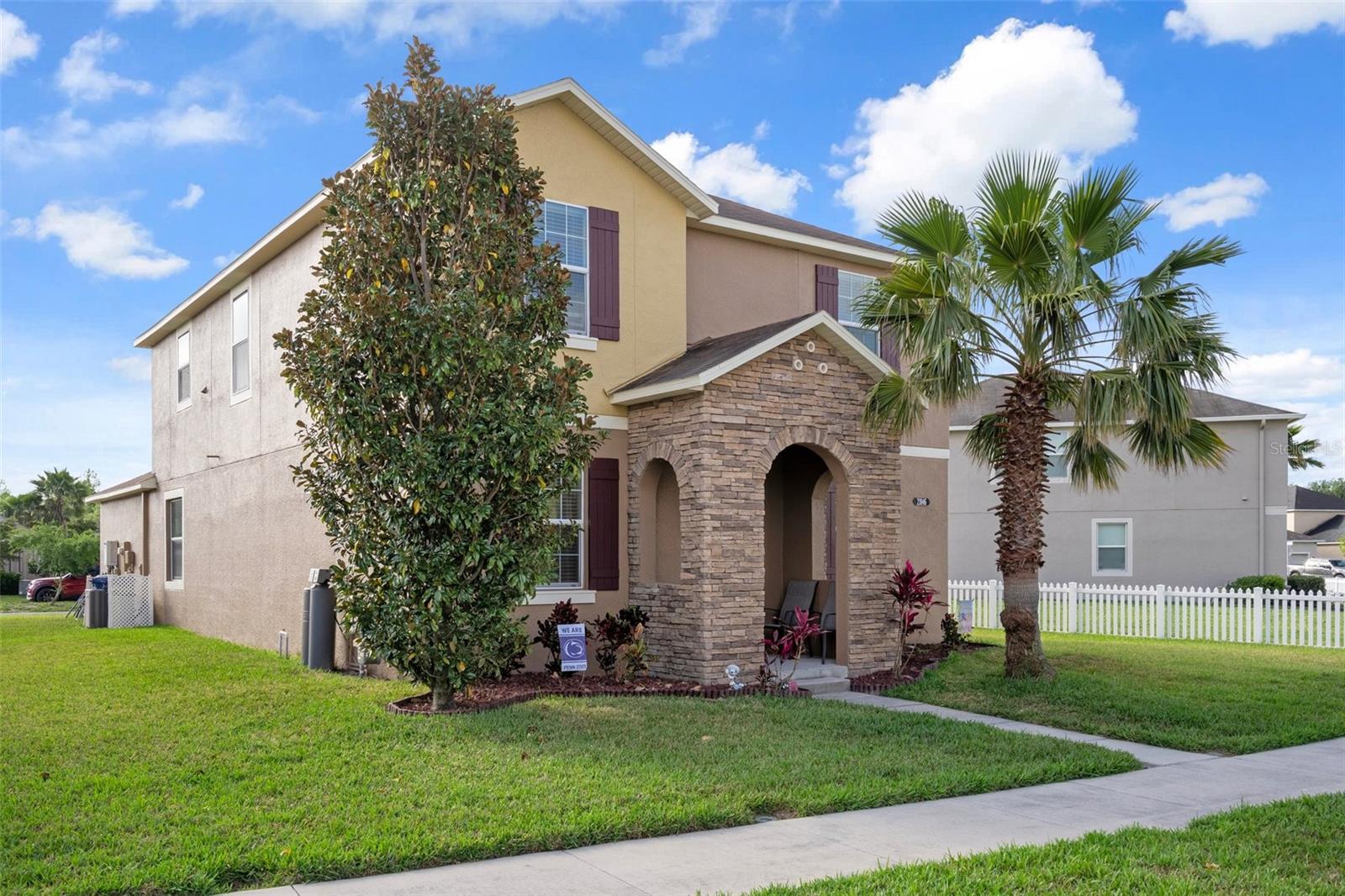 21046 PASSIVE PORCH DRIVE