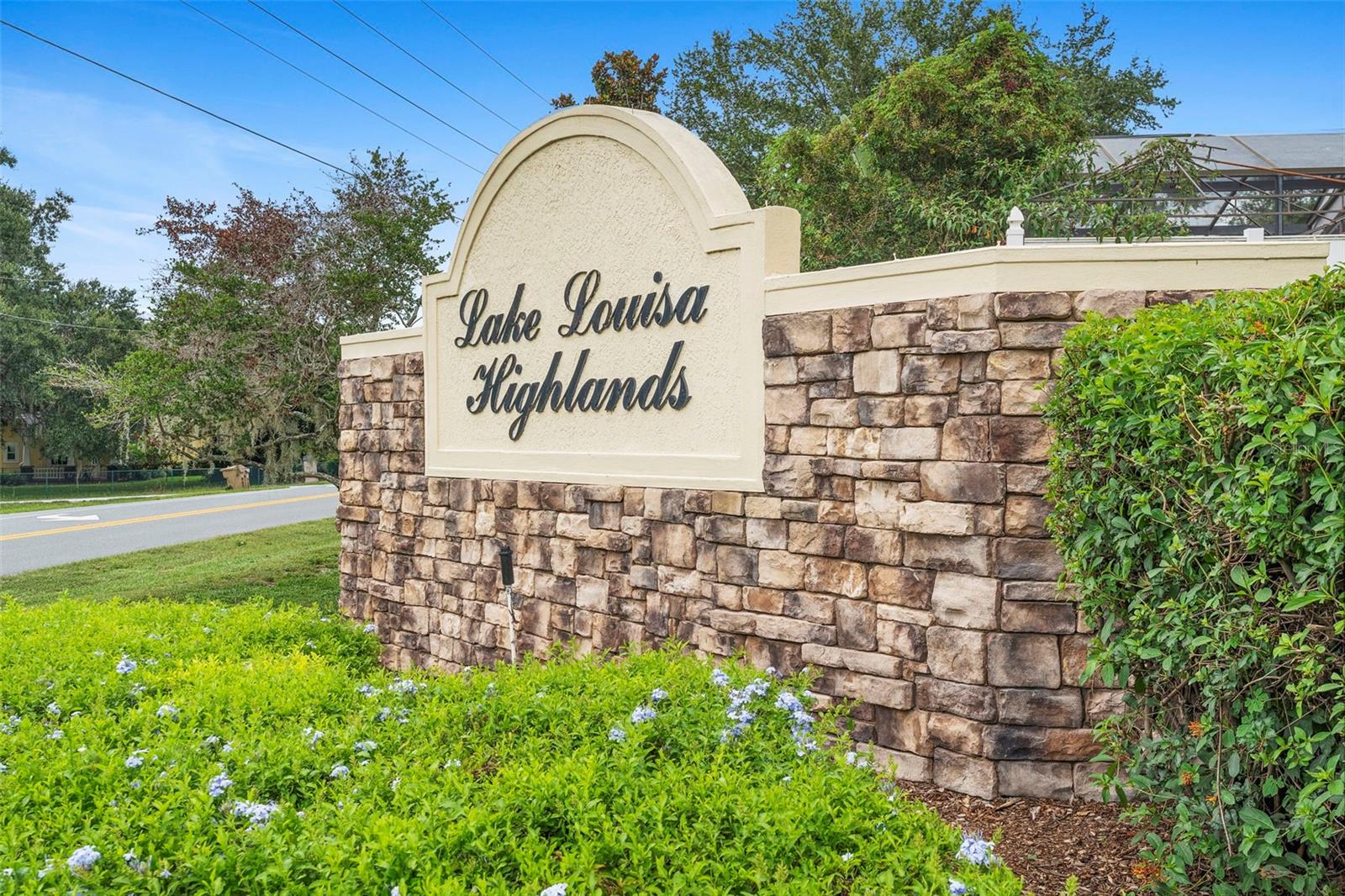 10725 VIA CAPRI LANE