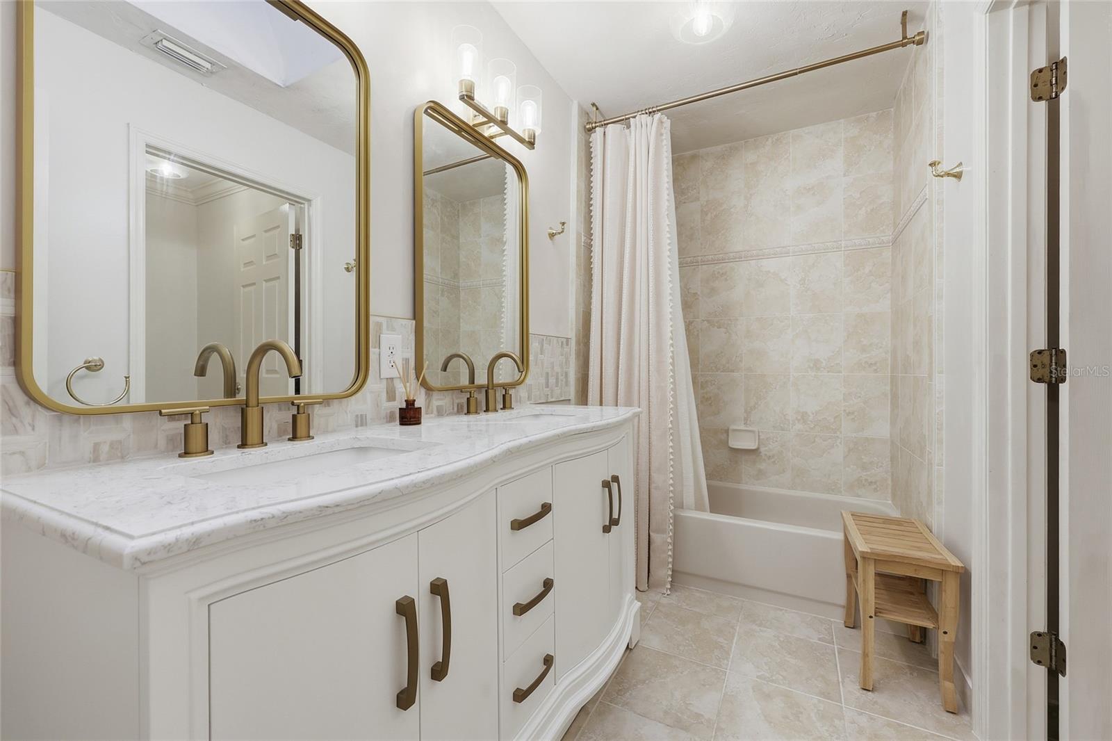 EMERALD WOODS II - Residential