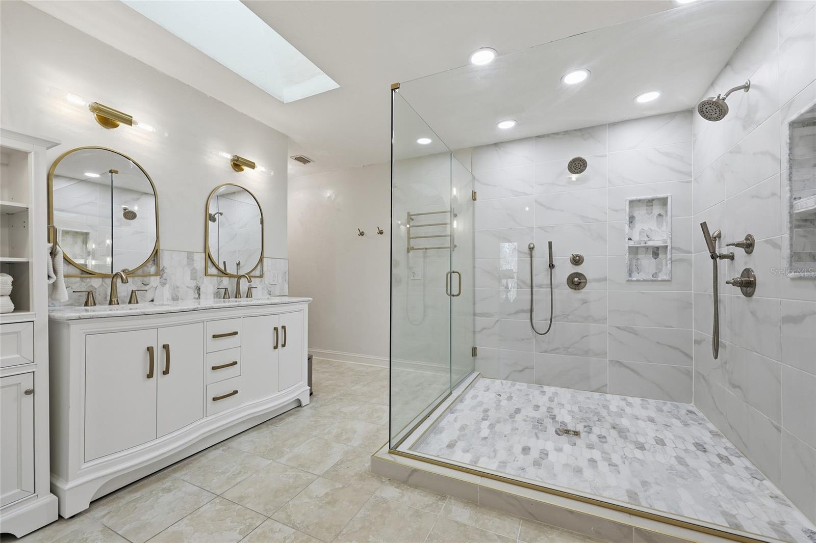 EMERALD WOODS II - Residential