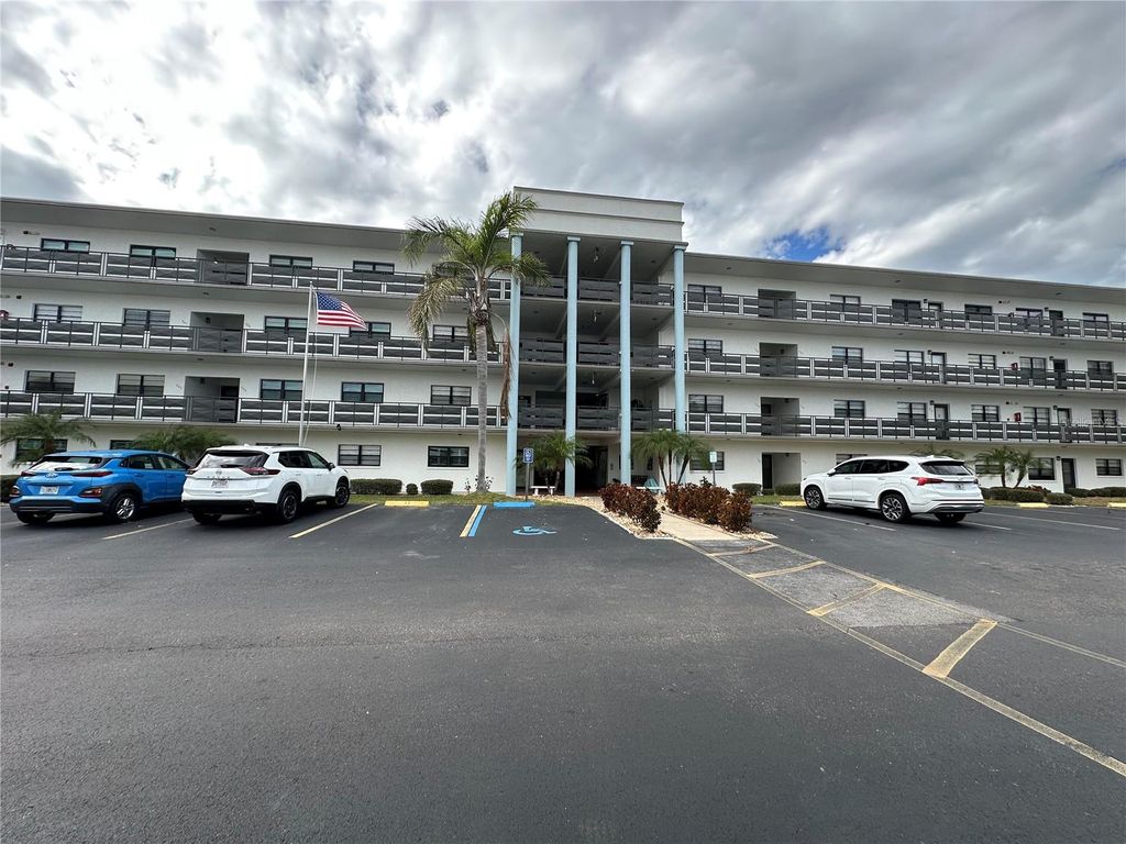 Photo of 5980 80th Street N #108, St Petersburg, FL 33709 (MLS # TB8467906)